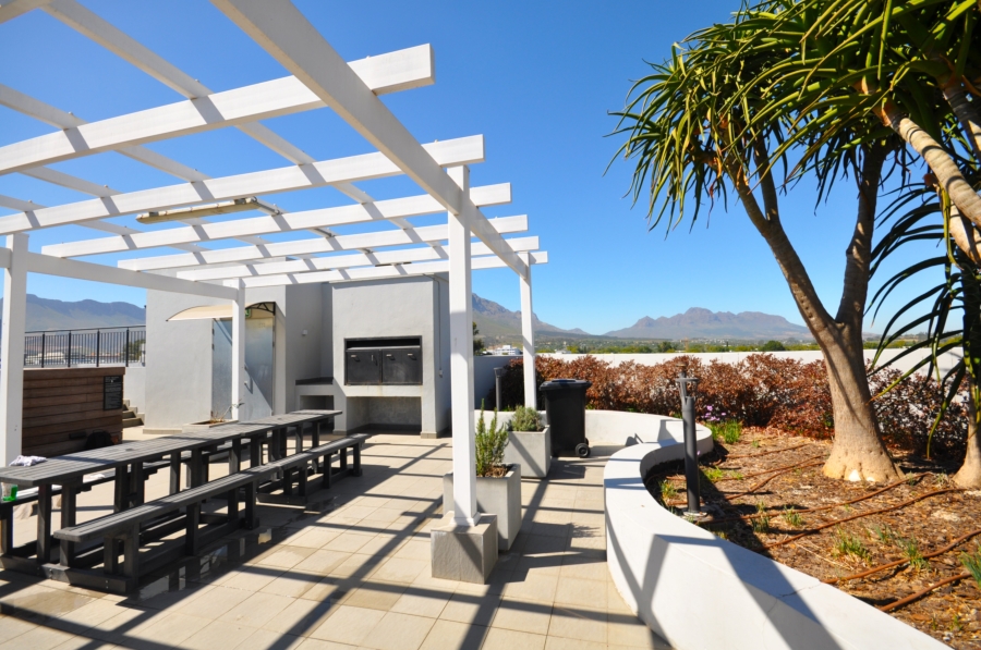 1 Bedroom Property for Sale in Dennesig Western Cape